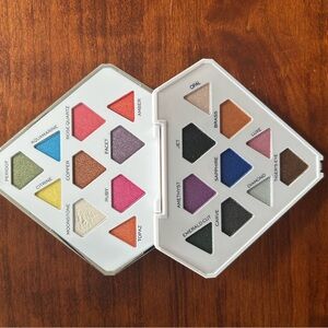 Makeup Revolution “Diamond Bright” Eyeshadow Palette